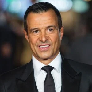 ليس صلاح ..مينديز يحسم الجدل: هذا هو الأجدر بجائزة الكرة الذهبية 2025